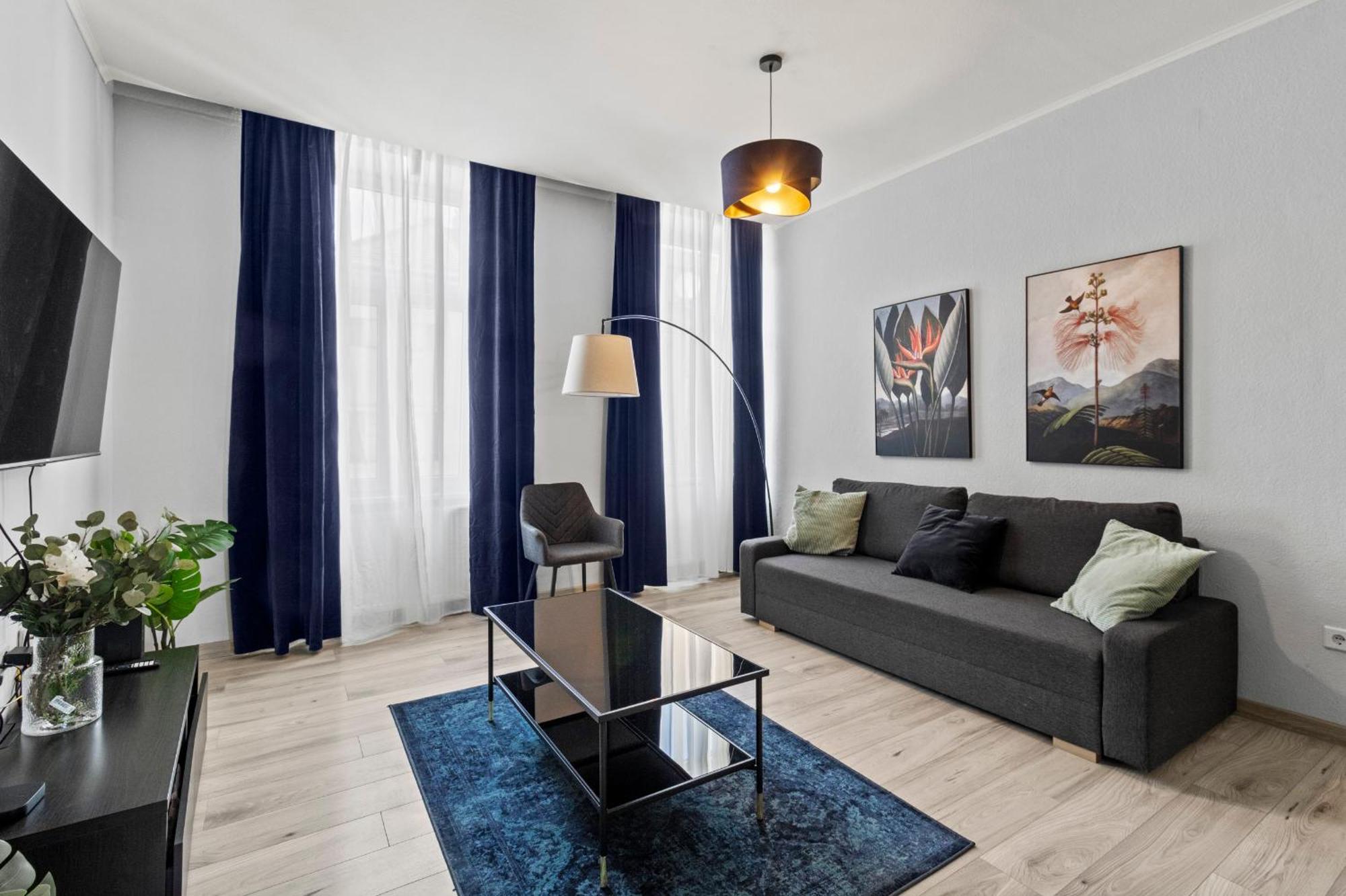 Balcony Apartment, 4 Min To U3 Zipperer Strasse 비엔나 외부 사진